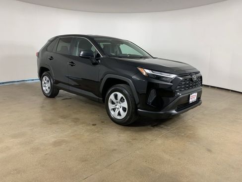 Used 2024 Toyota RAV4 LE image 5