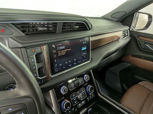 Certified 2023 GMC Yukon Denali Ultimate image 27