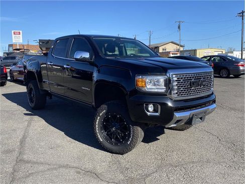 Used 2017 GMC Canyon Denali w/ LPO, Gearon Bar Package AWD/4WD image 3