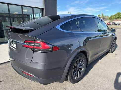 Used 2018 Tesla Model X 75D AWD/4WD image 10