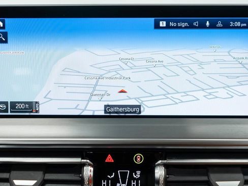 Used 2025 BMW X4 xDrive30i image 22