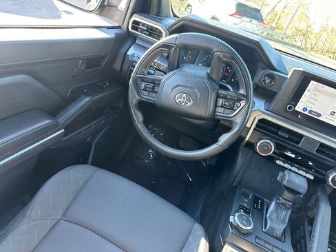 Used 2024 Toyota Tacoma SR5 AWD/4WD image 20