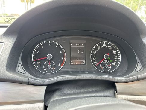 Used 2014 Volkswagen Passat 1.8T SE FWD image 49