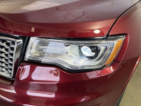 Used 2019 Jeep Grand Cherokee Overland AWD/4WD image 28