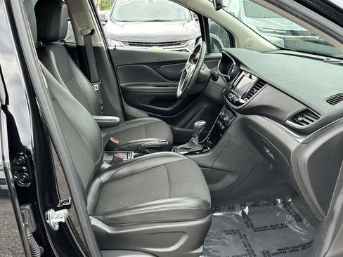 Certified 2022 Buick Encore Preferred w/ Safety Package AWD/4WD image 21