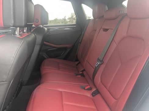 Used 2023 Porsche Macan Turbo AWD/4WD image 13
