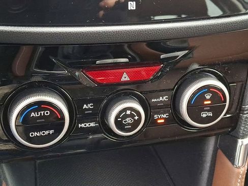 Used 2022 Subaru Forester Touring image 18