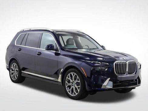 Used 2026 BMW X7 xDrive40i AWD/4WD image 7