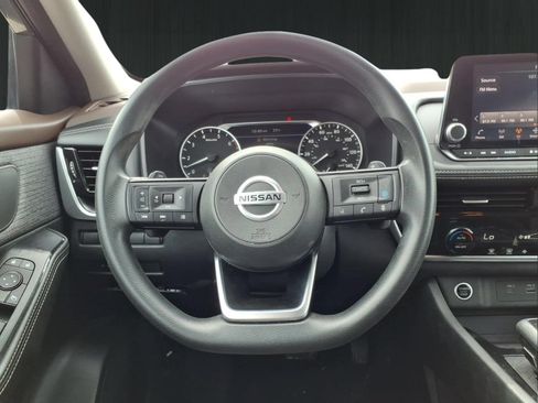 Used 2021 Nissan Rogue SV FWD image 19