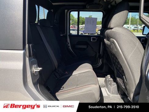 Used 2020 Jeep Gladiator Rubicon AWD/4WD image 30