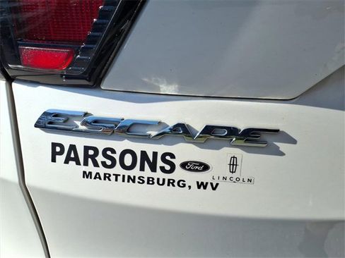 Used 2017 Ford Escape Titanium image 7