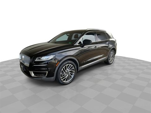 Used 2019 Lincoln Nautilus Reserve image 4