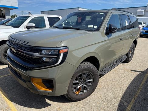 Used 2025 Ford Expedition Tremor AWD/4WD image 5