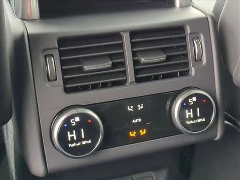 New 2026 Land Rover Discovery S image 23