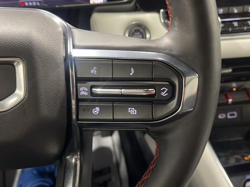 Used 2024 GMC Canyon AT4X AWD/4WD image 7