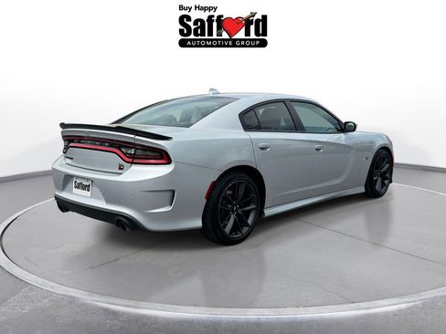 Used 2019 Dodge Charger Scat Pack w/ Navigation & Travel Group RWD image 9