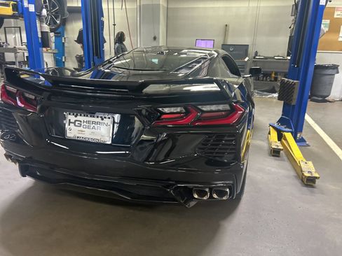 Used 2023 Chevrolet Corvette Stingray Preferred Cpe w/ 2LT RWD image 21