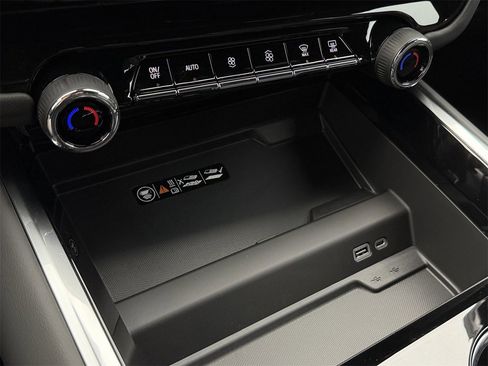 New 2026 Chevrolet Tahoe Premier image 18