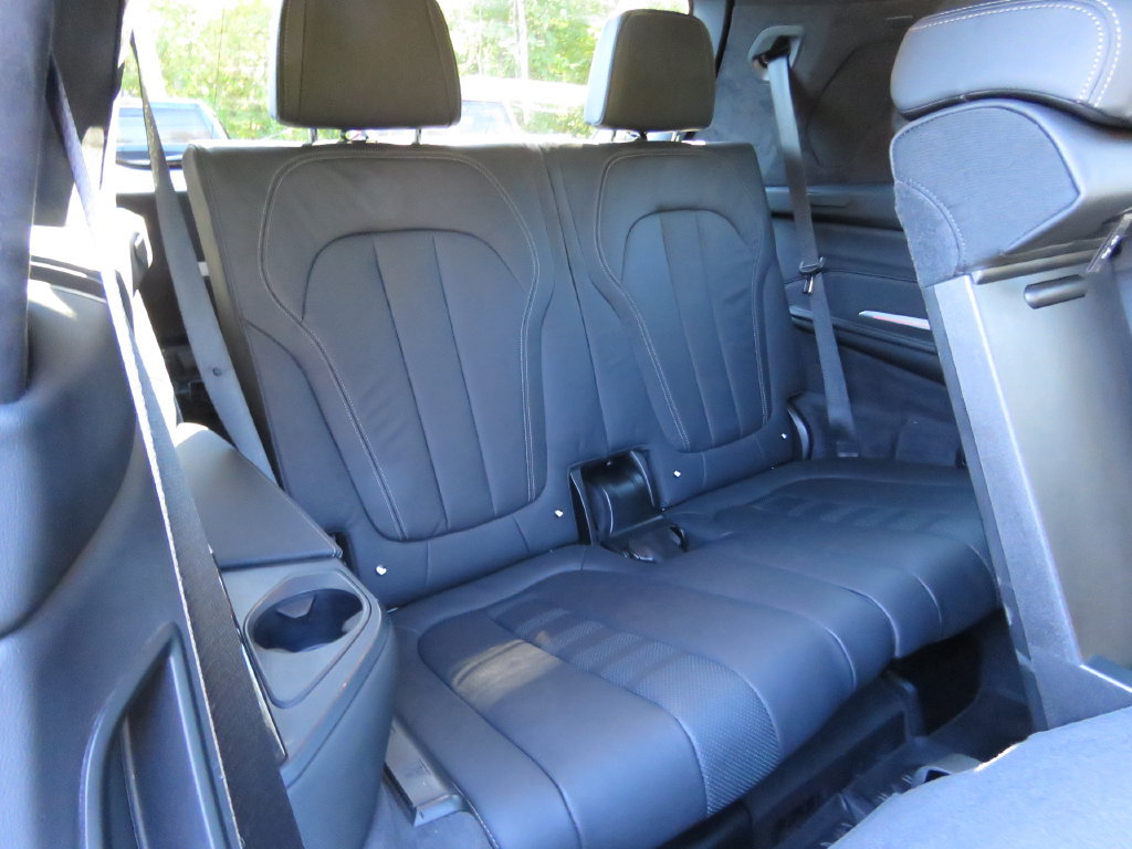 Used 2019 BMW X7 xDrive40i w/ Premium Package AWD/4WD image 17