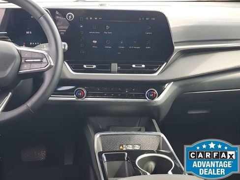 Used 2025 Chevrolet Equinox LT w/ Convenience Package II AWD/4WD image 22