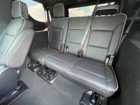 Used 2025 Chevrolet Tahoe Premier RWD image 6