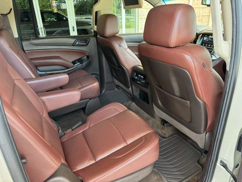 Used 2015 Chevrolet Suburban LTZ AWD/4WD image 23