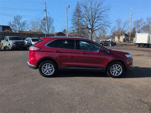 Used 2022 Ford Edge SEL w/ Convenience Package image 6