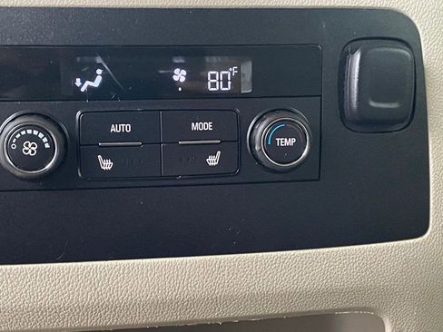 Used 2016 GMC Yukon XL Denali image 25