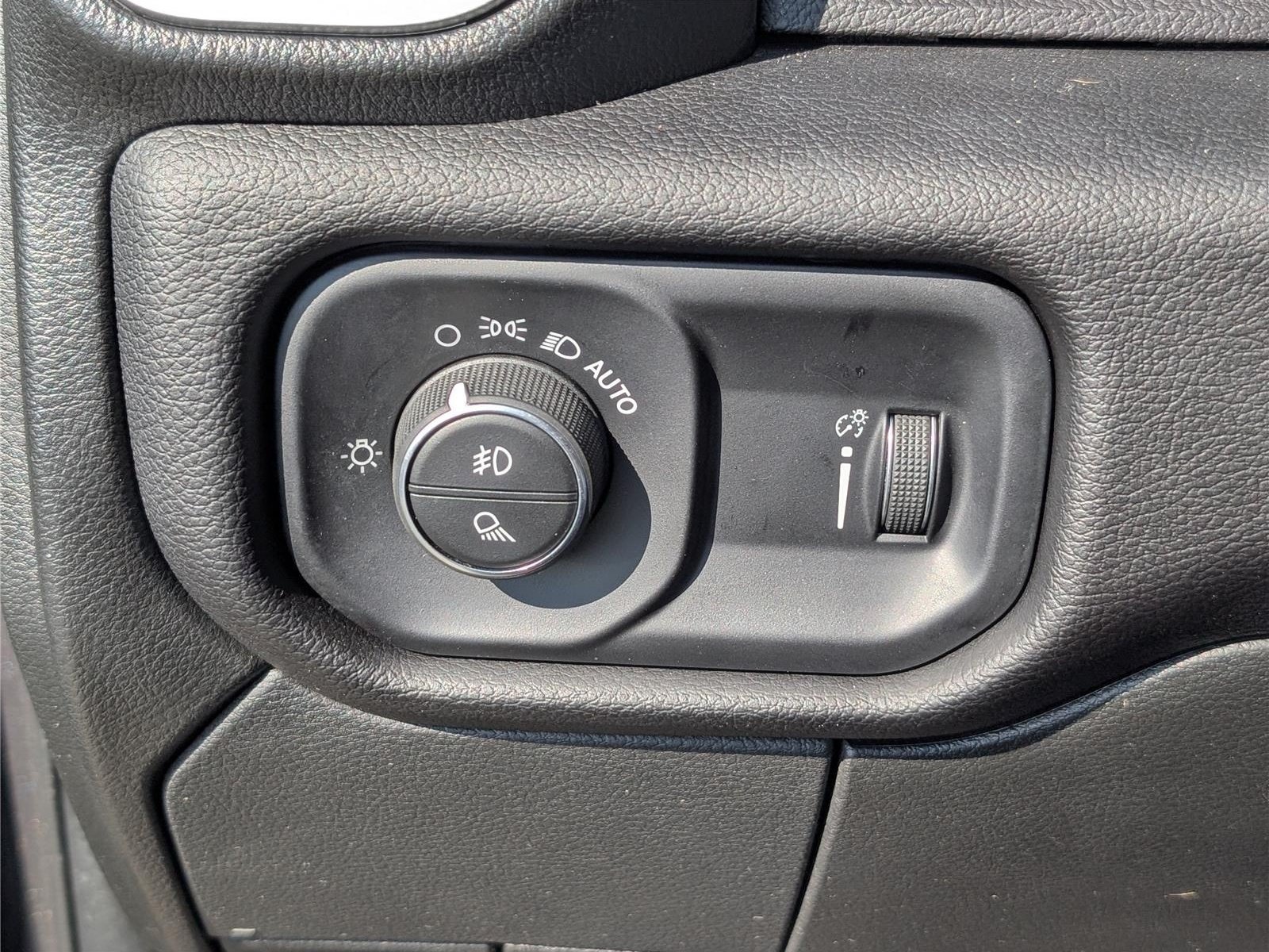 Used 2024 RAM 2500 Big Horn w/ Night Edition AWD/4WD image 22