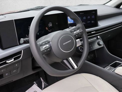 Certified 2025 Hyundai Sonata SEL FWD image 10