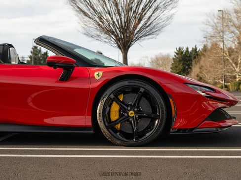 Used 2025 Ferrari SF90 Spider image 11