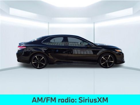 Used 2020 Toyota Camry XSE FWD image 8