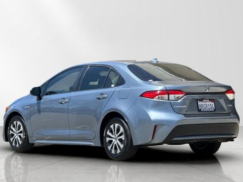 Used 2020 Toyota Corolla LE w/ Carpet Mat Package (TMS) image 6