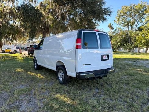 New 2025 Chevrolet Express 2500 Work Van 3D Cargo Van w/ Driver Convenience Package RWD image 8