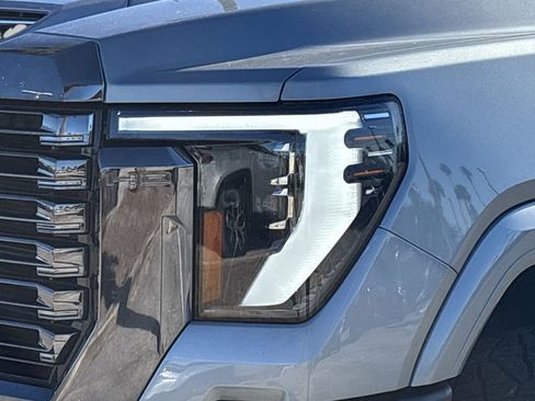 Used 2024 GMC Sierra 2500 Denali Ultimate w/ Max Trailering Package image 6