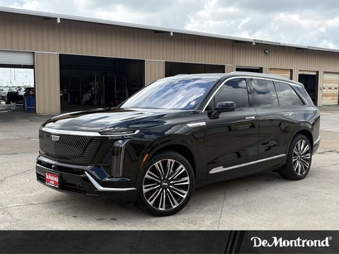 Used 2026 Cadillac Vistiq Premium Luxury AWD/4WD image 1