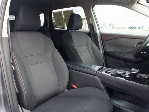 Used 2023 Nissan Rogue S image 20