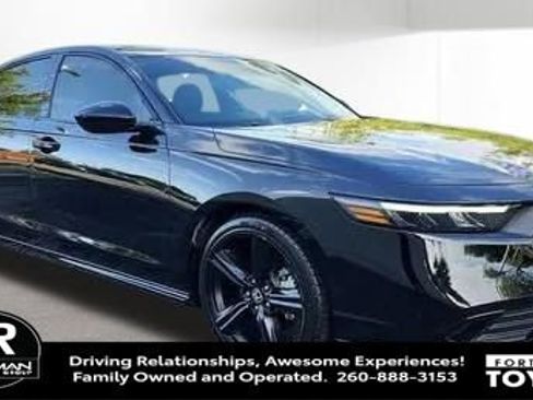 Used 2024 Honda Accord Sport image 6