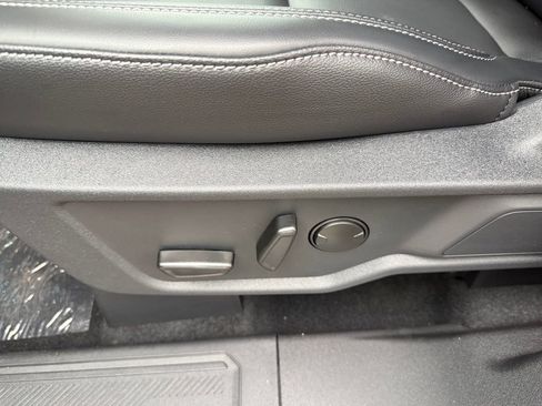 New 2025 Ford Bronco Outer Banks image 6