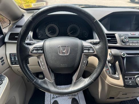 Used 2015 Honda Odyssey Touring image 12