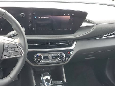 Certified 2024 Buick Envista Sport Touring w/ Convenience I Package FWD image 13
