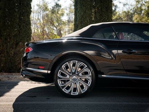 Used 2021 Bentley Continental GT Mulliner image 23