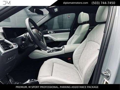 Used 2025 BMW X6 xDrive40i w/ Premium Package AWD/4WD image 18
