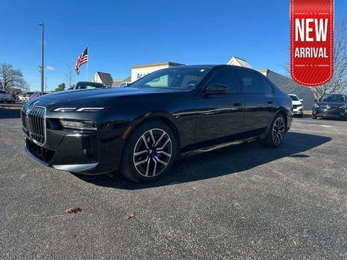 Used 2024 BMW 740i RWD image 1