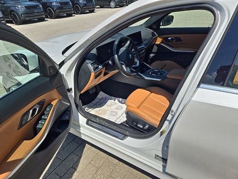 Used 2024 BMW 330i xDrive Sedan w/ Premium Package AWD/4WD image 15