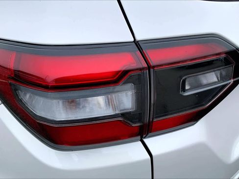 Used 2023 Honda Pilot EX-L image 28