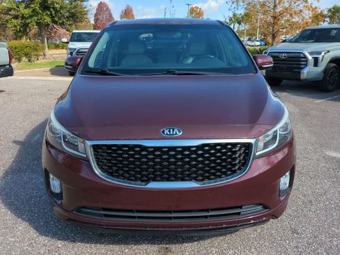Used 2016 Kia Sedona EX image 9