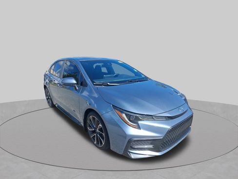 Used 2020 Toyota Corolla SE w/ SE Premium Package FWD image 3