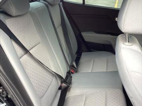 Used 2022 Kia Rio S image 22