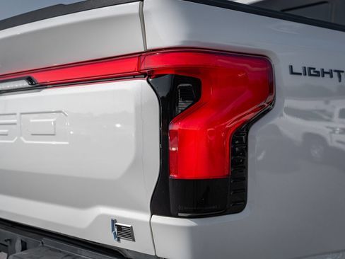 Certified 2022 Ford F150 Lightning Platinum AWD/4WD image 16